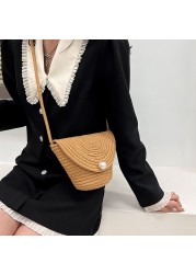 Fashion pearl ladies straw bag 2022 summer new hand-woven straw shoulder bag bohemian beach messenger flap small bucket bag