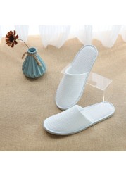 Disposable Slippers, 1 Pair Closed Toe Disposable Slippers Size Fit Men Women Hotel Spa Guest Used, (White) 28cm