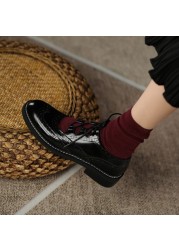 Women's Genuine Leather Flats Moccasin Shoes Vintage Lace Up Casual Style Spring Season 2021