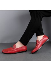 Spring 2022 peas shoes men's leather casual leather shoes driving soft-soled men's shoes red pedal lazy