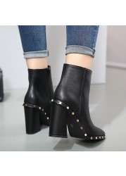 Star with the same paragraph handsome round rivet decoration pointed toe thick heel high heel ankle boots 3787