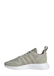 حذاء رياضي دانتيل رمادي Multix Youth من adidas Originals