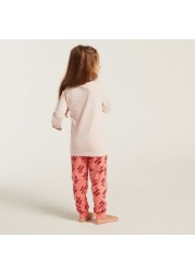 Juniors Graphic Print T-shirt and All-Over Printed Pyjamas Set