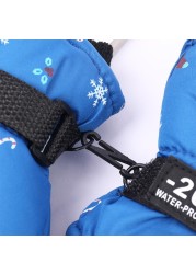 Winter Warm Ski Gloves Lovely Full Finger Gloves Snowboard Gloves Christmas Pattern Fleece Padded Glove for Kids