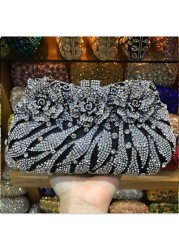 18 Colors Wedding Formal Dinner Clutch Women Golden Crystal Hand Evening Bags Metal Clutches Bags Flower Purse Wedding Purse