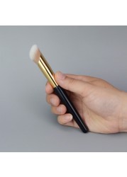 Perfection-PAT02 McGrath LABSSkin Fetish Sublime Makeup Brushes Medium Size Blush Contour Highlighter Cosmetics Beauty Tools