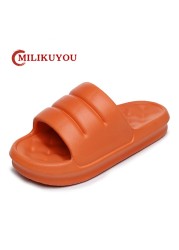 Designer Men Slippers Thick Platform Wo Men Slippers Beach Eva Sandal Lightweight Men Indoor Bathroom Shoes Summer 2021