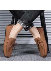 Men Loafers Suede Leather Moccasins Classic Casual Shoes Slip On Walking Shoes Comfortable Non-slip Driving Shoes Men's Shoe