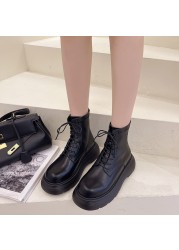 Leather Ankle Boots Women Chelsea Boots Plush Lining Warm Soft Sole Ladies Round Chunky Lace-up Winter Female Platform Shoes