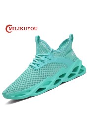 Men's Sneakers Hollow Mesh Sneakers Male Outdoor Breathable Shoes Walking Shoes Comfortable Sneakers Running Shoes