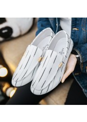 Men's shoes spring autumn slip on men's casual shoes light lazy white canvas flat breathable fashion trend male shoes