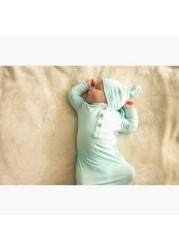 Anvi Baby Solid Knotted Sleepsuit and Beanie Set