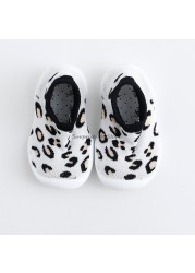 Cute Baby Anti-Slip Frist Walkers Cartoon Newborn Baby Girls Boys Anti-Slip Socks Slippers Boots Shoes Suitable for Baby Toddler