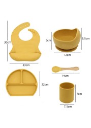 Bpa Free Kids Tableware Fashionable Soft Silicone Food Plates Easy To Clean Wash Baby Bibs Spoons Cute Gadget